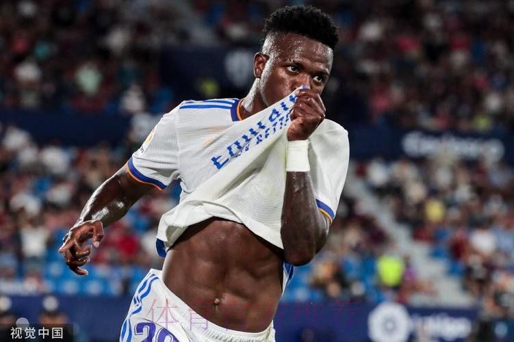 西甲-皇马1-2瓦伦 维尼修斯失点+进球杜罗绝杀旧主 西甲-皇马1-2瓦伦 维尼修斯失点+进球杜罗绝杀旧主